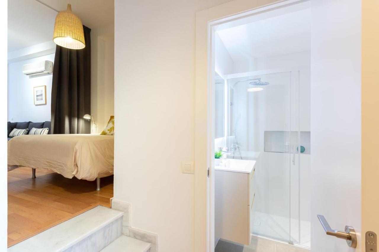 Apartamento Souviron Malaga Bagian luar foto