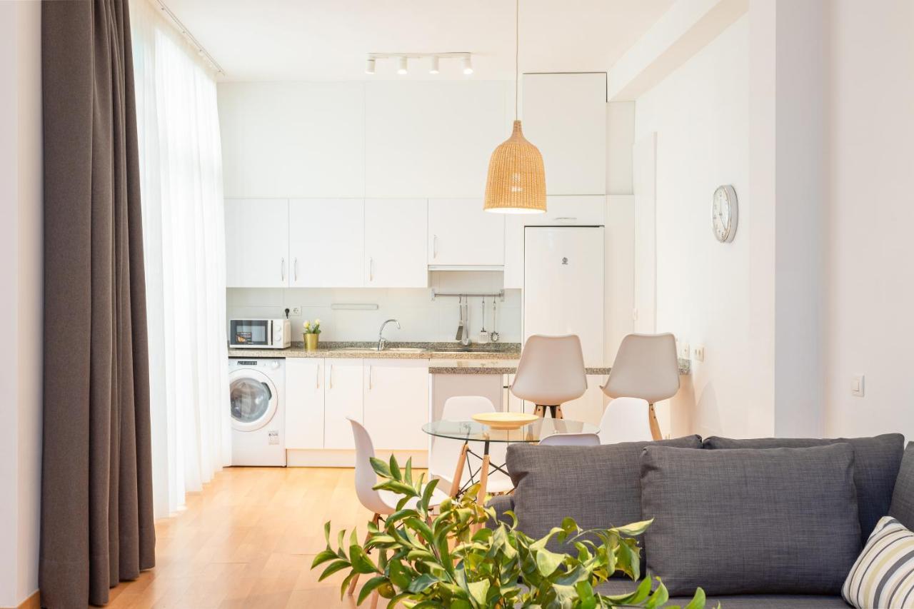 Apartamento Souviron Malaga Bagian luar foto
